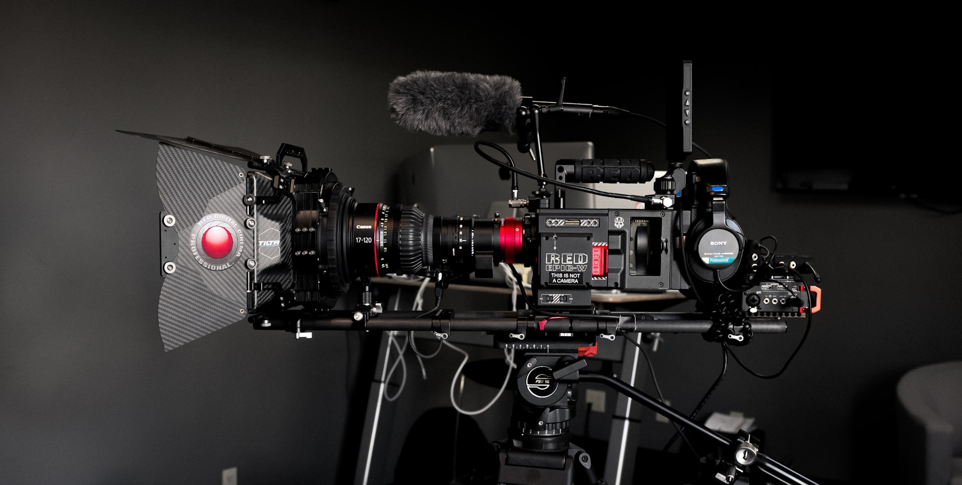 black and gray video camera